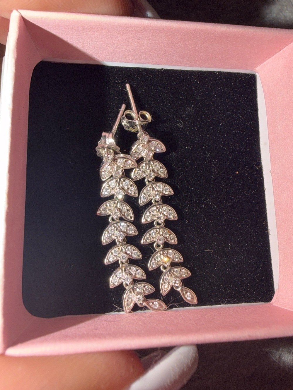 14kWG diamond dangle leaf earrings